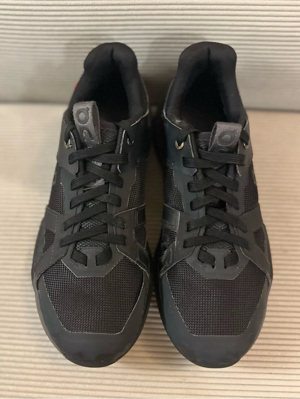 On Running The Roger Clubhouse Pro (Youth 4.5 / Women's 6) Black Eclipse